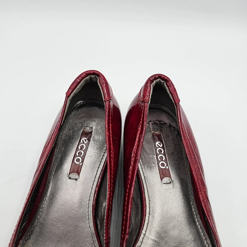 Ecco Womens Hanna Shoes Size‎ 37 Red Patent Leather Button Wedge Heel Ballet